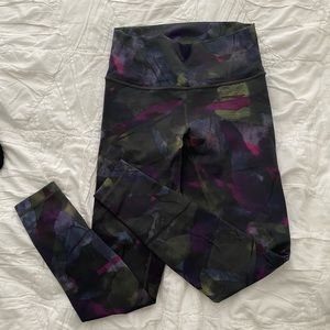 Lululemon crop Wunder Under